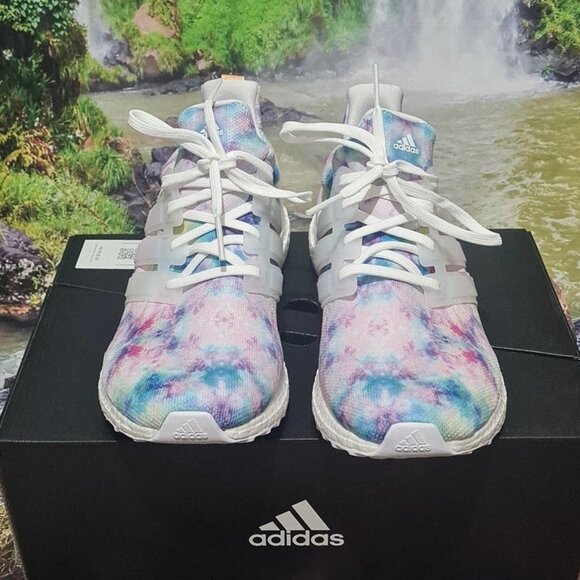 Adidas Ultraboost 4.0 DNA Size 9.5 New - Picture 4 of 10